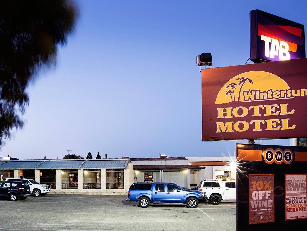 Nightcap at Wintersun Hotel Geraldton Buitenkant foto